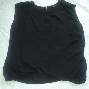 Sheer flowly front layered sleeveless blouse